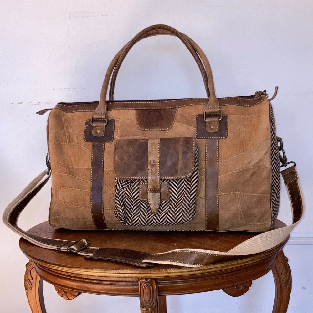 Tan Leather Duffel Bag Big Excellent Vintage Look 20x11x7